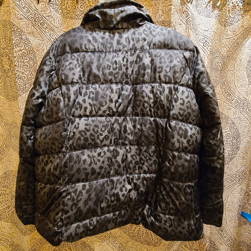 Old Navy Puffer Jacket Womens XXL Gray Black Leopard Print Used Quilted Fleece - Picture 11 of 11